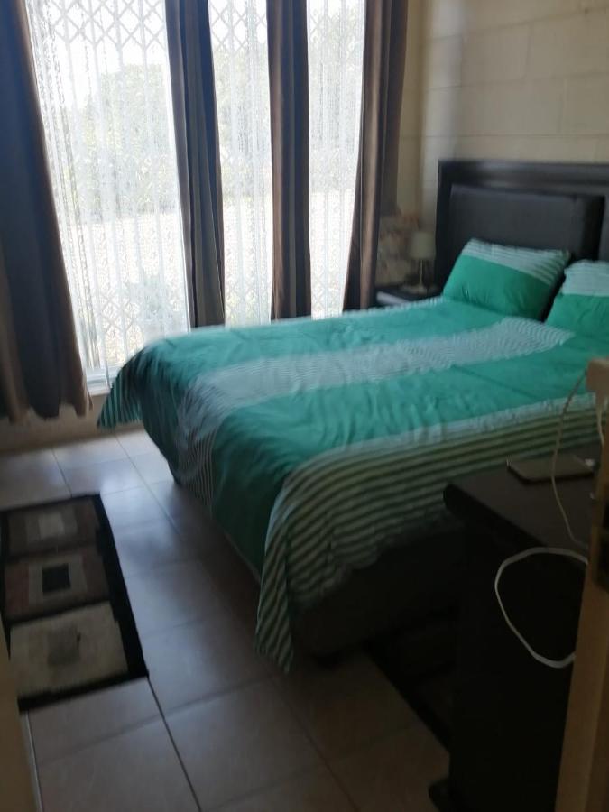 Apartment Mariena Glen 34- 3 Bedroom House